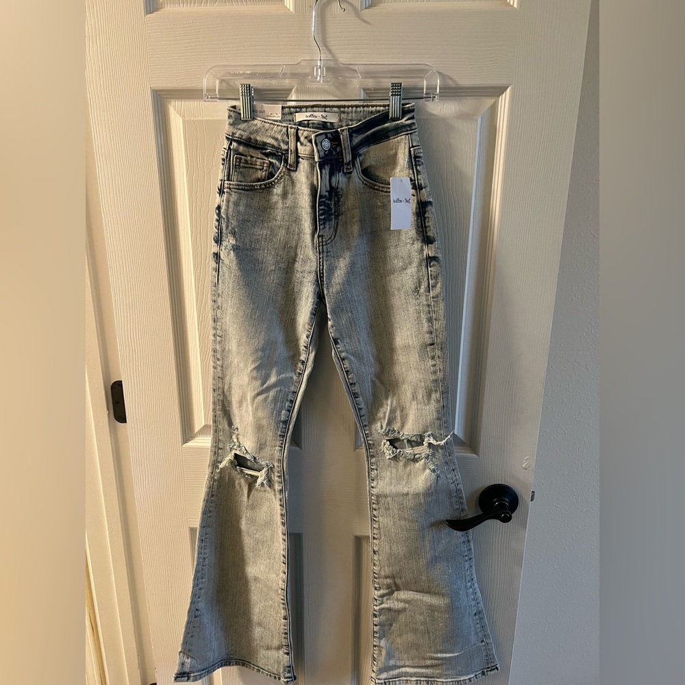 22x24 Light Wash Knee Blowout Willow and Root Flare Jeans LONG INSEAM